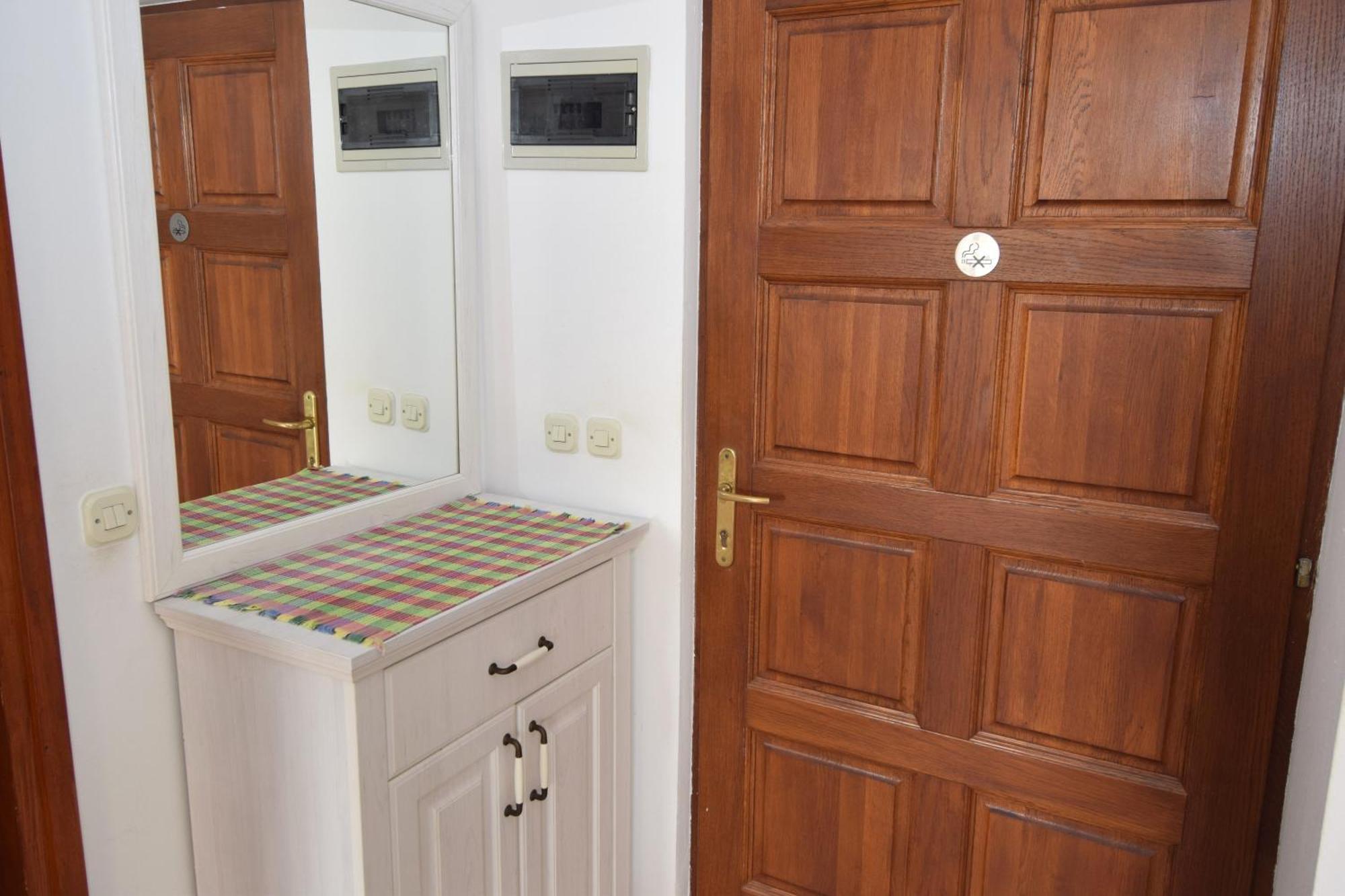 Guesthouse Zagora Пула Екстериор снимка