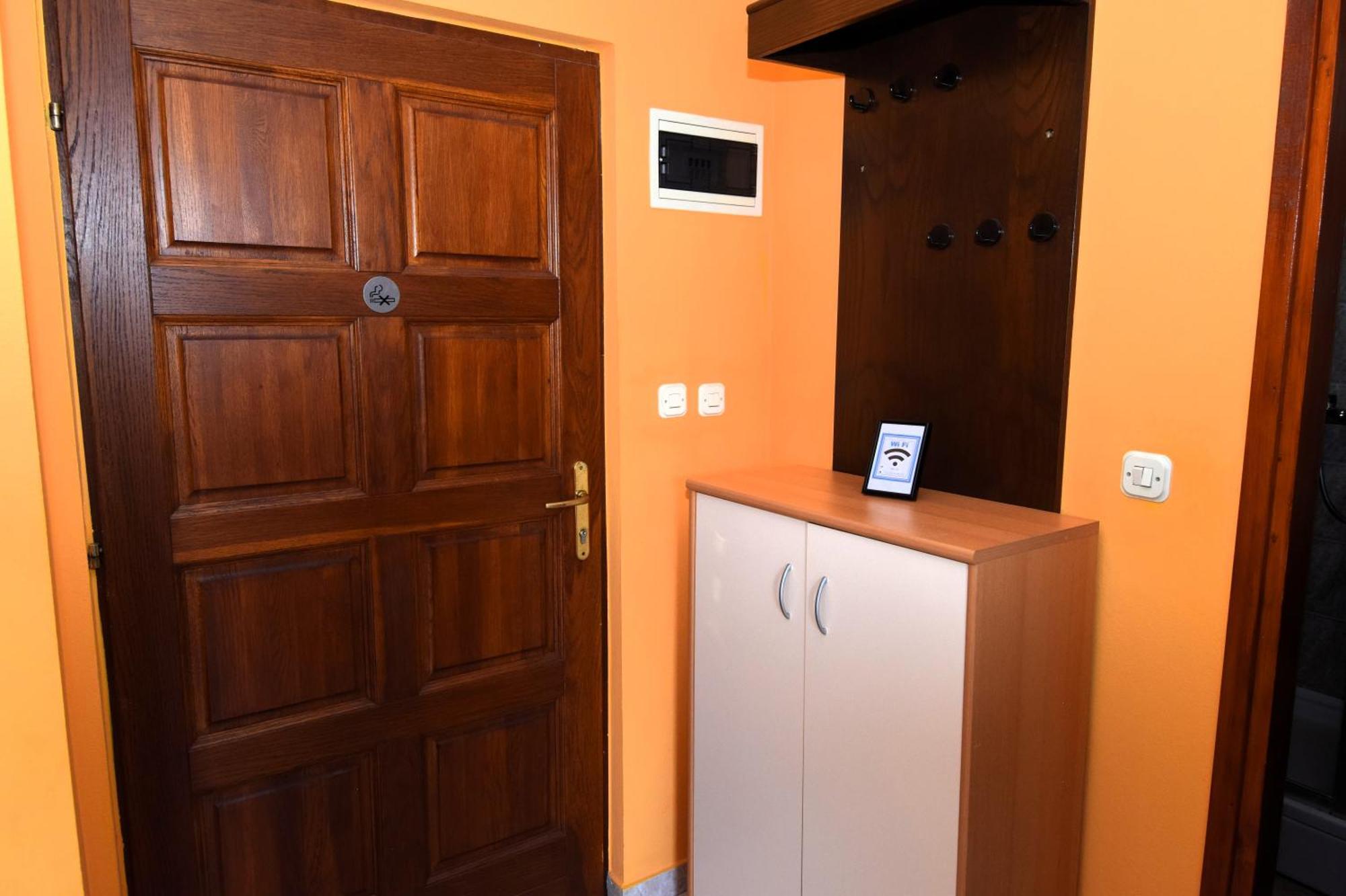 Guesthouse Zagora Пула Екстериор снимка